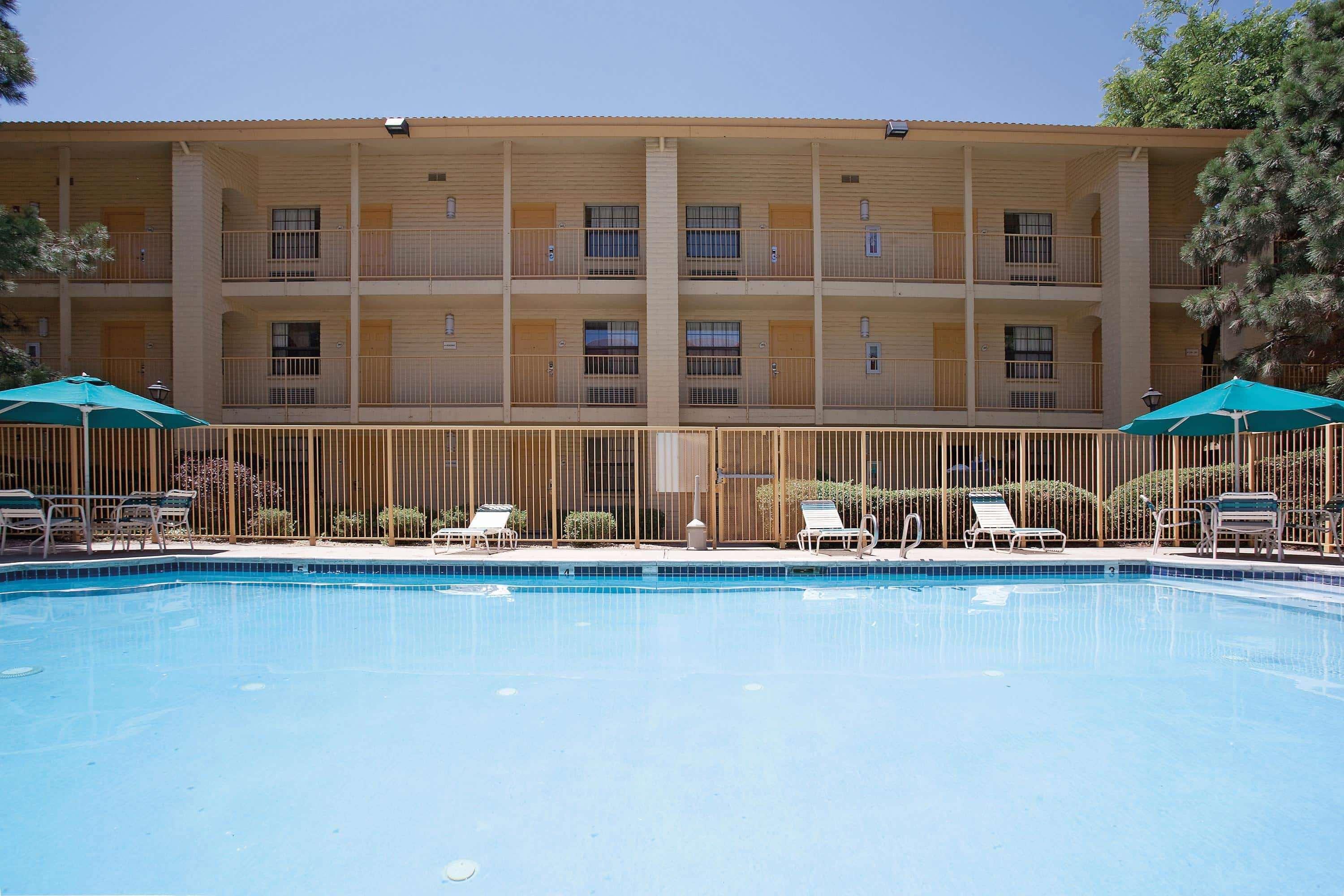 La Quinta Inn By Wyndham Denver Golden Eksteriør billede